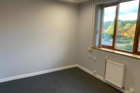 Office to rent, Willow Walk, Skelmersdale WN8