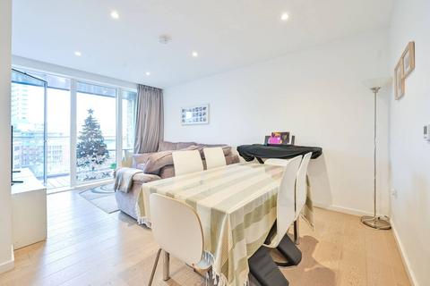 2 bedroom flat for sale, Hilary Mews, Borough, London, SE1