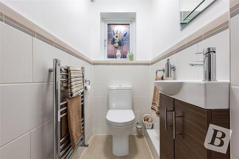 2 Spring Farm Close, Rainham, RM13 9RU