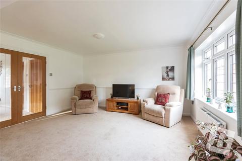 2 Spring Farm Close, Rainham, RM13 9RU