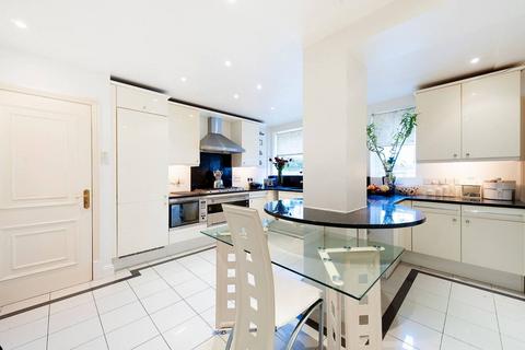 3 bedroom flat for sale, Prince Albert Road, St John's Wood, London, NW8