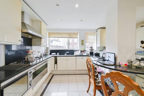 3 bedroom flat for sale, Prince Albert Road, St John's Wood, London, NW8