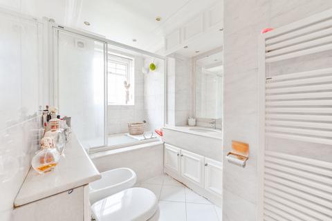 3 bedroom flat for sale, Prince Albert Road, St John's Wood, London, NW8