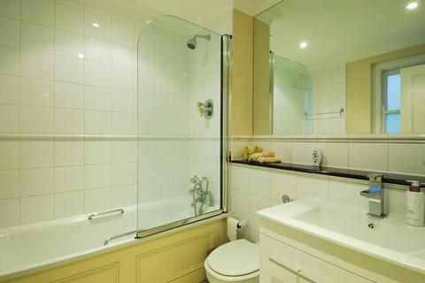 1 bedroom flat to rent, Courtfield Gardens, South Kensington, London, SW5