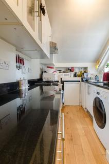 1 bedroom flat to rent, Airlie Gardens, Kensington, London, W8