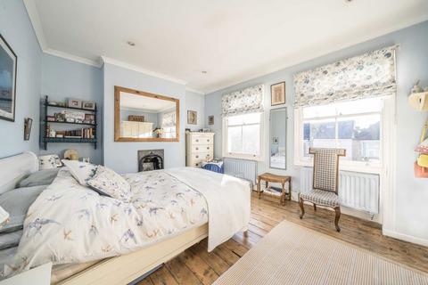 3 bedroom terraced house for sale, Underhill Road, London SE22