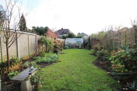 3 bedroom detached house to rent, Edgehill Road, Bournemouth BH9