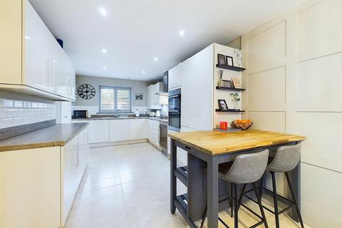 5 Sandsdown Close, High Wycombe, HP12 4FA