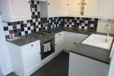 2 bedroom flat to rent, TfF    Devereux Road, Southend On Sea