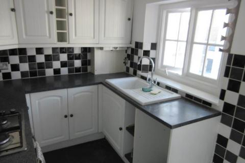 2 bedroom flat to rent, TfF    Devereux Road, Southend On Sea