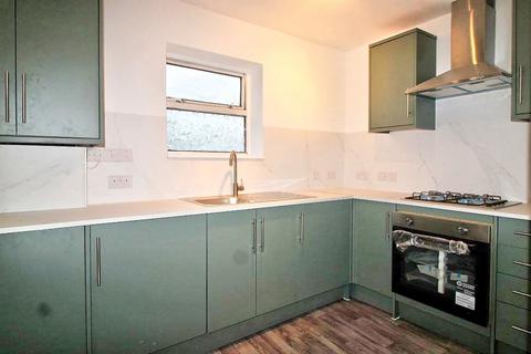 2 bedroom apartment to rent, Bourne Street, Eastbourne BN21