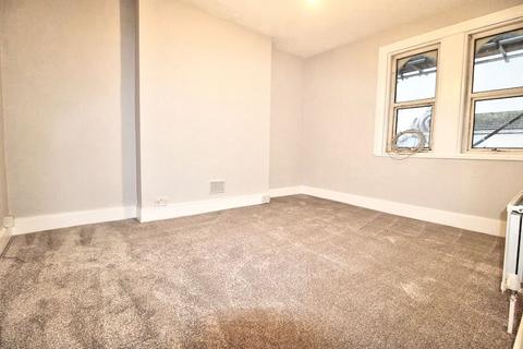 2 bedroom apartment to rent, Bourne Street, Eastbourne BN21