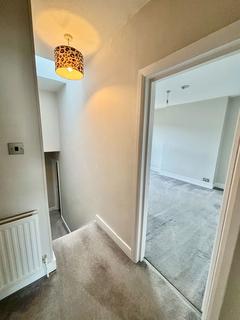 2 bedroom apartment to rent, Bourne Street, Eastbourne BN21