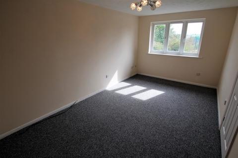 1 bedroom flat for sale, Avenue Road, Chadwell Heath RM6