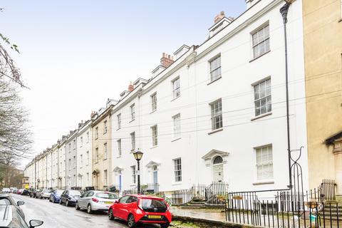 2 bedroom flat to rent, Bellevue, Bristol BS8