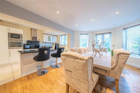 3 bedroom detached house for sale, Otley Old Road, Leeds, West Yorkshire