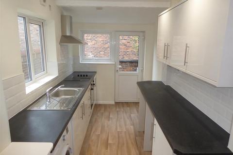 2 bedroom terraced house to rent, Old Chapel Street, Stockport SK3