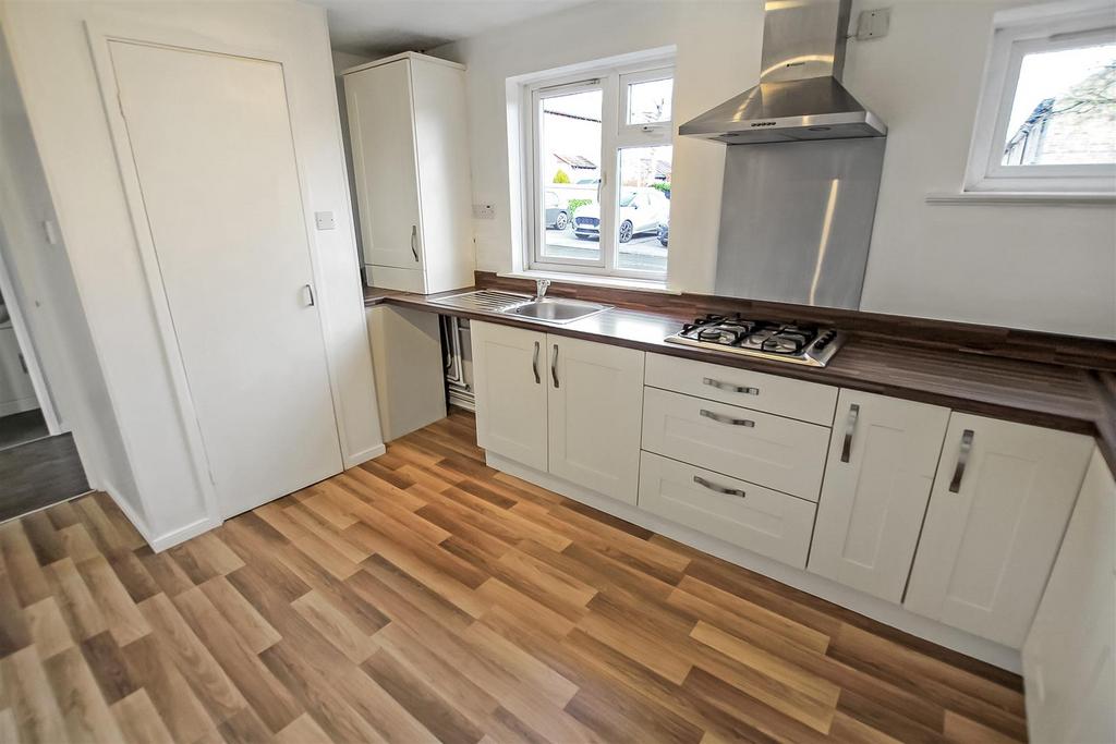 Kitchen (2).jpg
