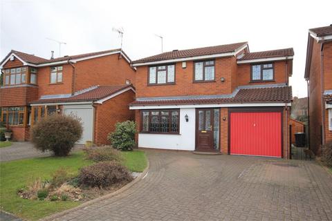 4 bedroom detached house to rent, Launceston Drive, Nuneaton, CV11 6FT