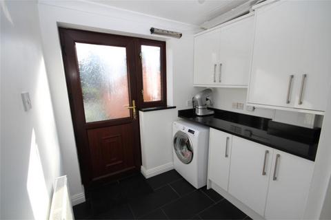 4 bedroom detached house to rent, Launceston Drive, Nuneaton, CV11 6FT