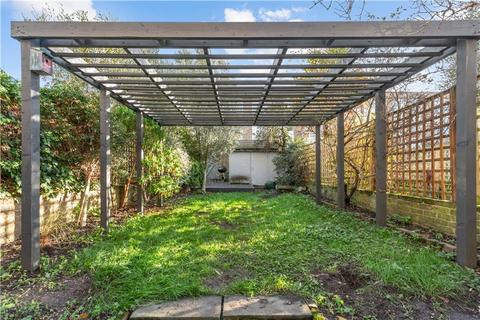 63 Lorrimore Road, London, SE17 3LZ