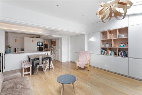 63 Lorrimore Road, London, SE17 3LZ