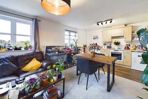 1 bedroom apartment for sale, Persimmon Gardens, Cheltenham, Gloucestershire, GL51