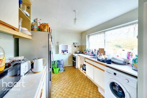 3 bedroom semi-detached house for sale, 18 The Coppice, Cambridge CB24 9PP