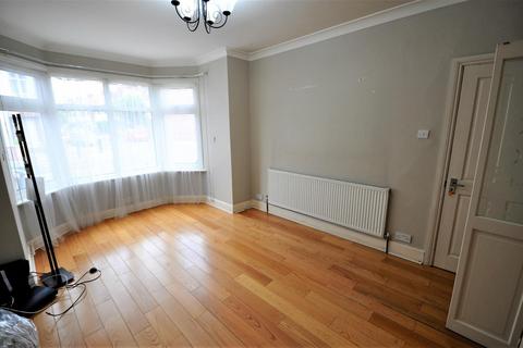 3 bedroom terraced house to rent, Drury Road, Harrow HA1