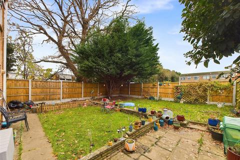 38 Brockhampton Close, Worcester, WR4 9XJ