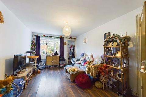 38 Brockhampton Close, Worcester, WR4 9XJ