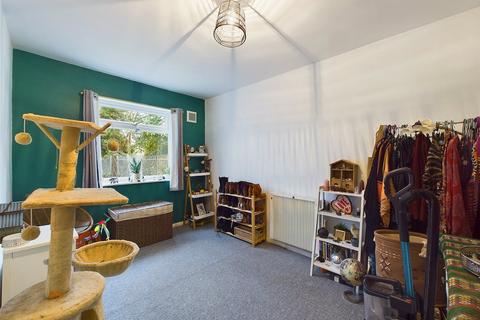 38 Brockhampton Close, Worcester, WR4 9XJ