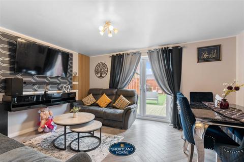 3 bedroom end of terrace house for sale, Tachbrook Close, Spirit Quarters, Henley Green, Coventry, CV2 1GF