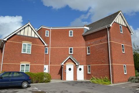 2 bedroom flat to rent, Weybrook House, Andover, Hampshire, SP10 3WT