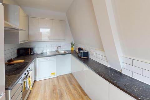 4 bedroom flat to rent, Fitzhardinge House, Fitzhardinge House, Bristol BS1