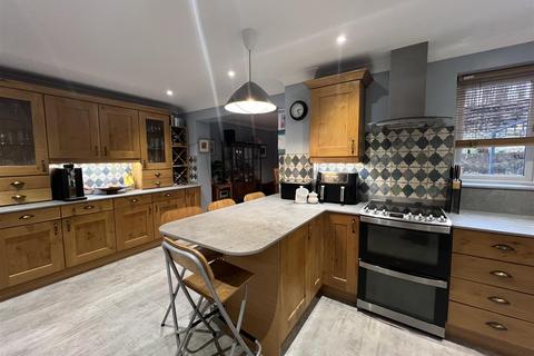 7 The Oaks, Aberdare, CF44 8BZ
