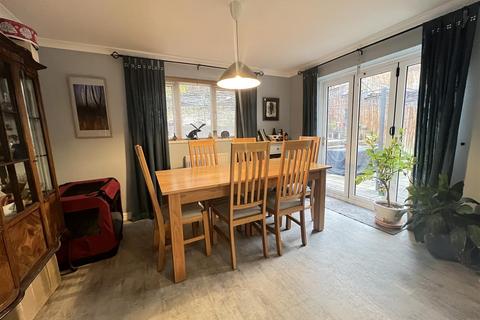 7 The Oaks, Aberdare, CF44 8BZ