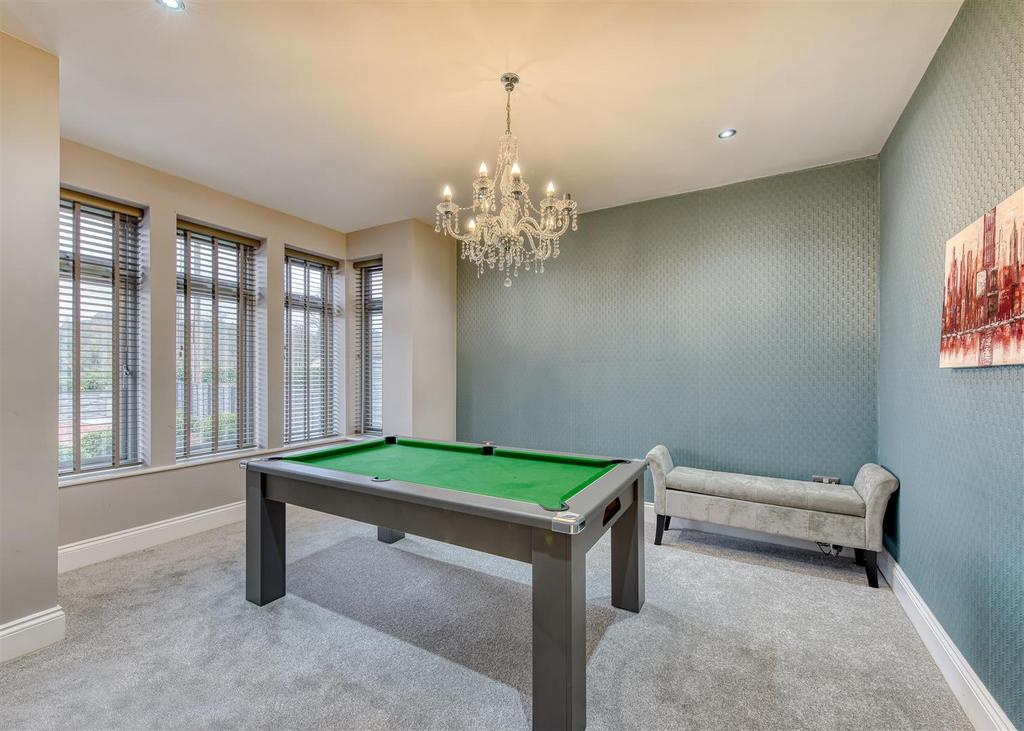 3b Castlecroft Lane-dining.jpg
