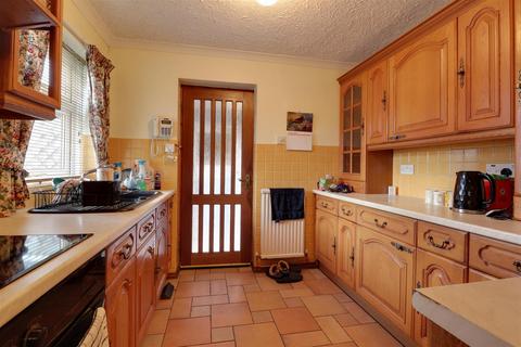 2 bedroom semi-detached bungalow for sale, Crescent Road, Bridgend, Stonehouse