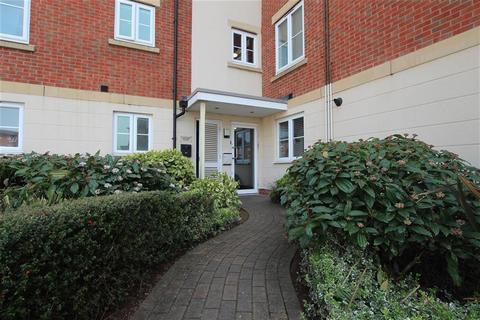 2 bedroom flat to rent, Dixon Close, Redditch, B97 6AJ