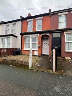 2 bedroom terraced house to rent, Southend-on-Sea SS2