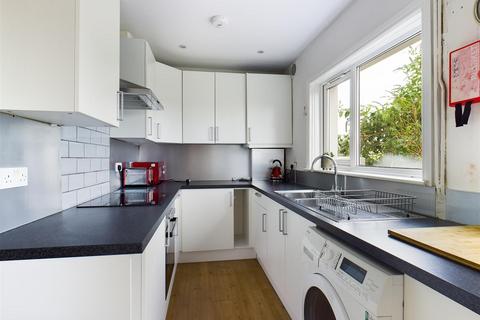 6 bedroom terraced house to rent, Eastbourne Road, Brighton