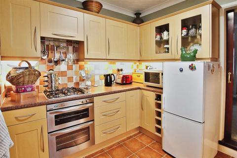 3 bedroom semi-detached house for sale, Loane Road, Southampton