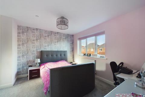 3 bedroom detached house for sale, Prestwich Gardens, Llay, Wrexham