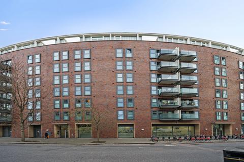 2 bedroom apartment for sale, Montreal House, Surrey Quays Road, London, SE16