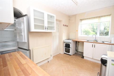 3 bedroom semi-detached house for sale, Frankley Avenue, Halesowen B62