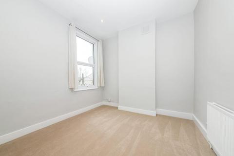 19 Oaksford Avenue, London, SE26 6AR
