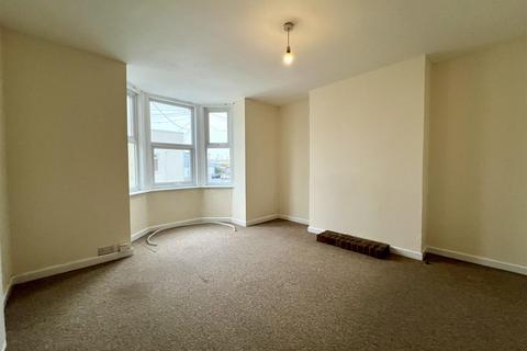 2 bedroom flat to rent, Orchard Road, Southsea