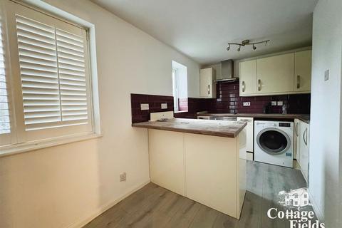 1 bedroom flat to rent, Mandeville Court, Chingford, London