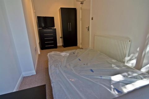 5 bedroom end of terrace house to rent, *£120pppw Excluding Bills* Frederick Grove, Lenton, NG7 1SG - UON